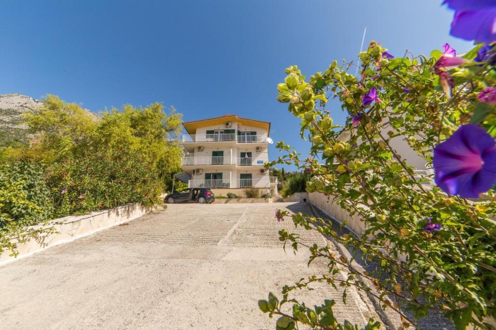 Apartments Slavena غراداك المظهر الخارجي الصورة